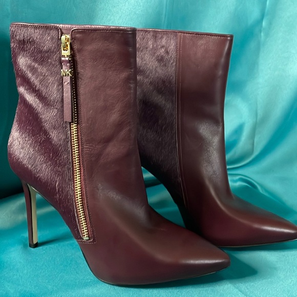 Michael Kors Dawson Leather Bootie; 10M; Plum color - Picture 1 of 4